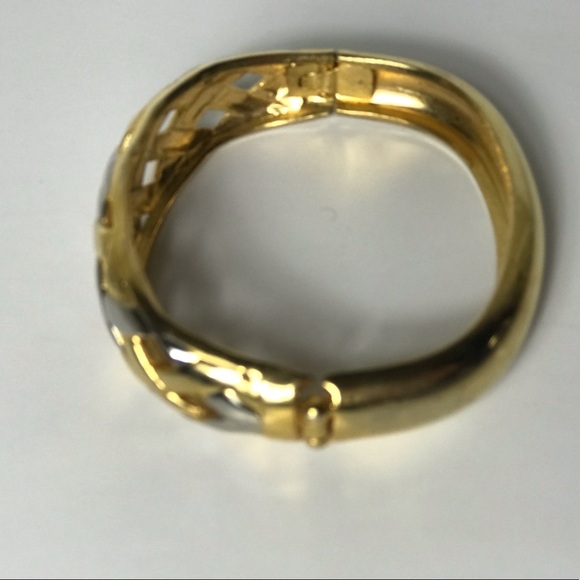 Gold and silver metal bracelet - Picture 8 of 9